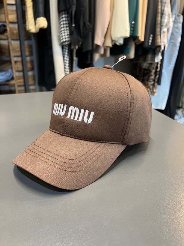 کلاه میومیو