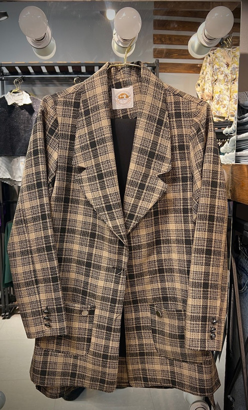 کت و شلوار چهارخانه زنانه