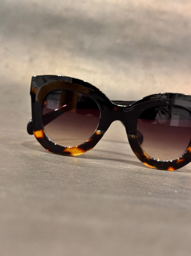 عینک ضد حساسیت زنانه