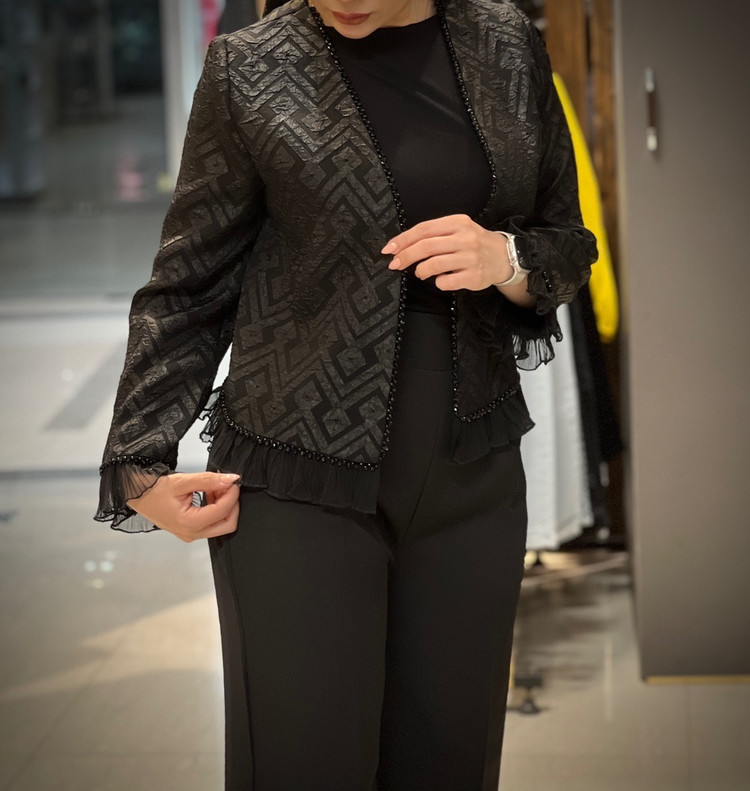 کت زنانه کوتاه شیک مشکی برای مجالس