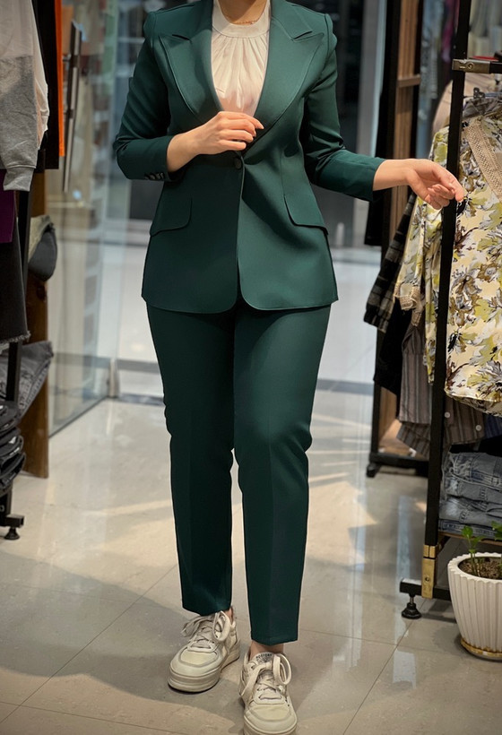 کت و شلوار شیک زنانه