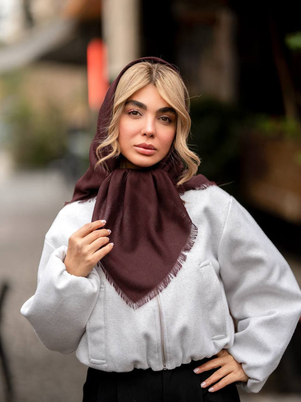 روسری زرشکی