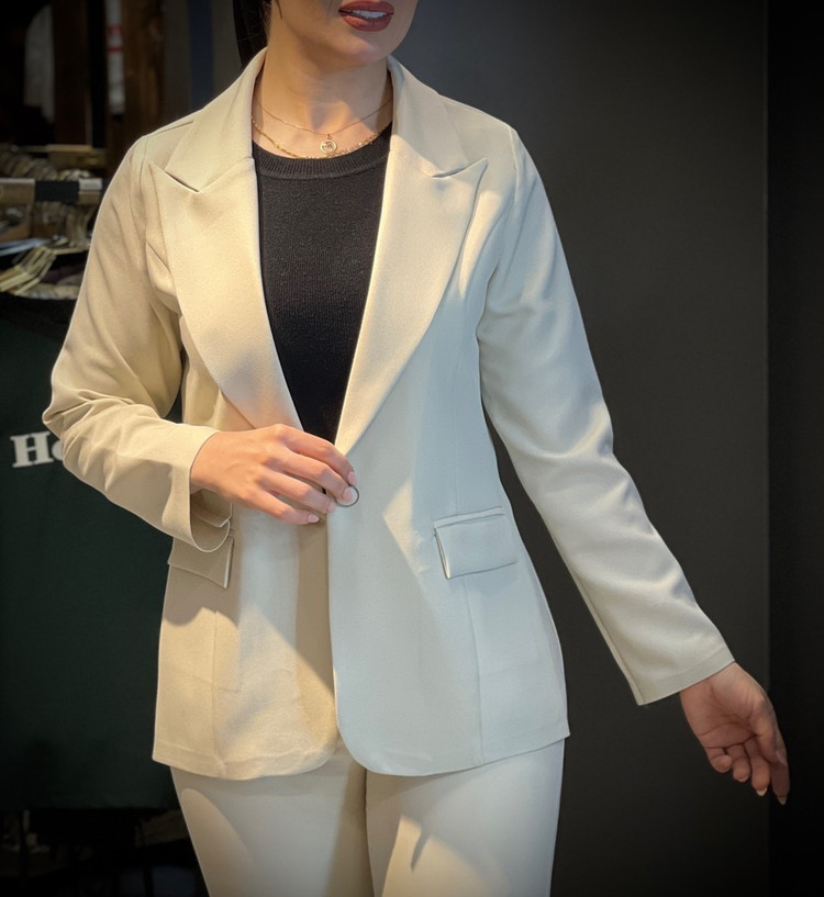 کت کرم ساده زنانه