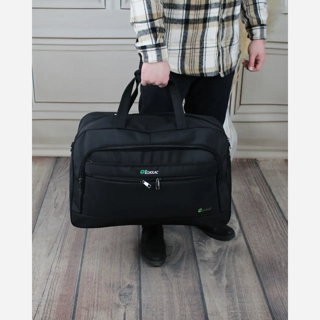 ساک دستی ابعاد 55 در 33 در 15 سانتیمتر